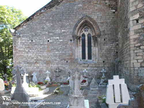HASTIAL DE PONIENTE Y CEMENTERIO